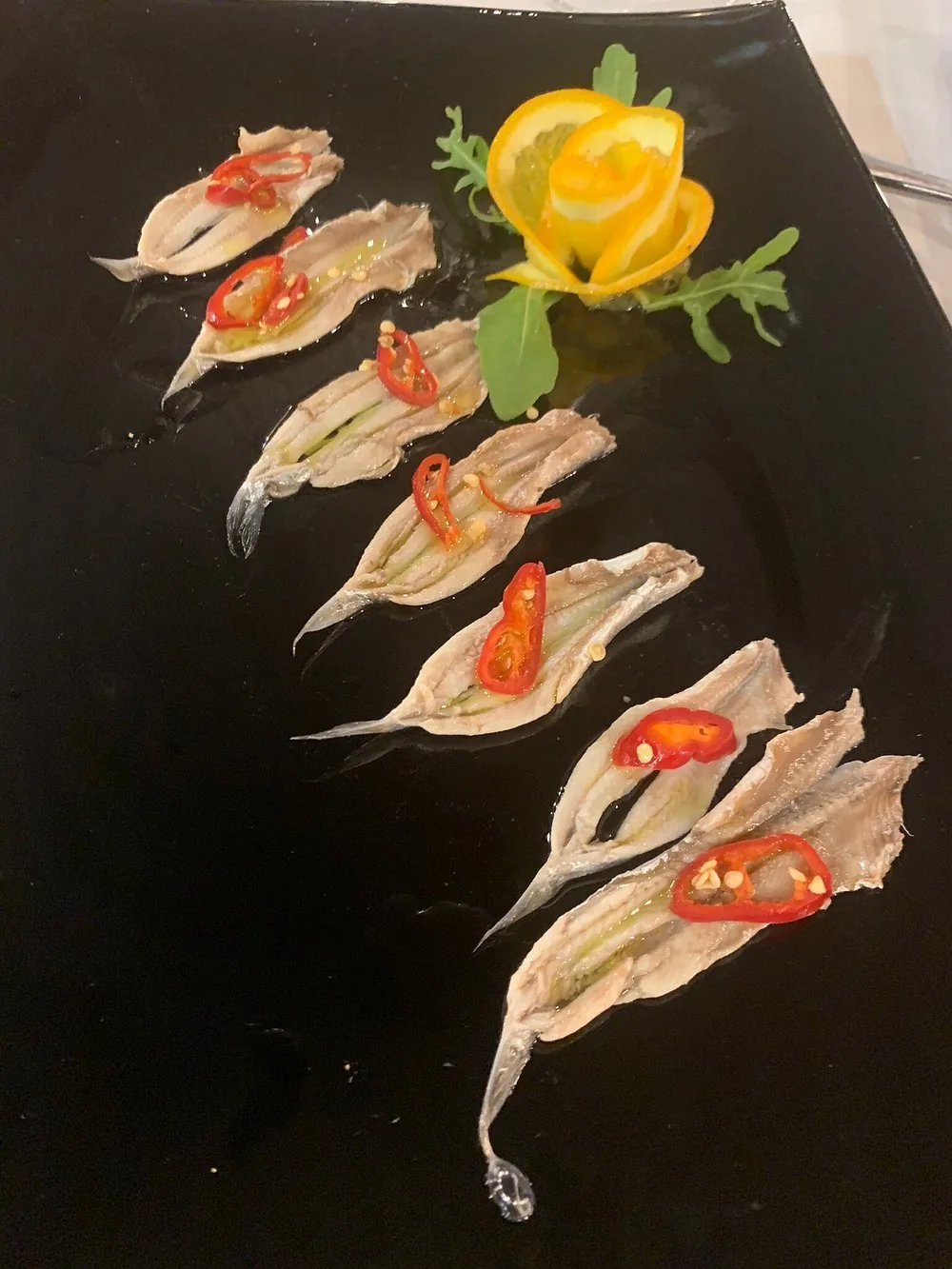 Bocconi di mare con verdure e agrumi · Kairos, Crotone