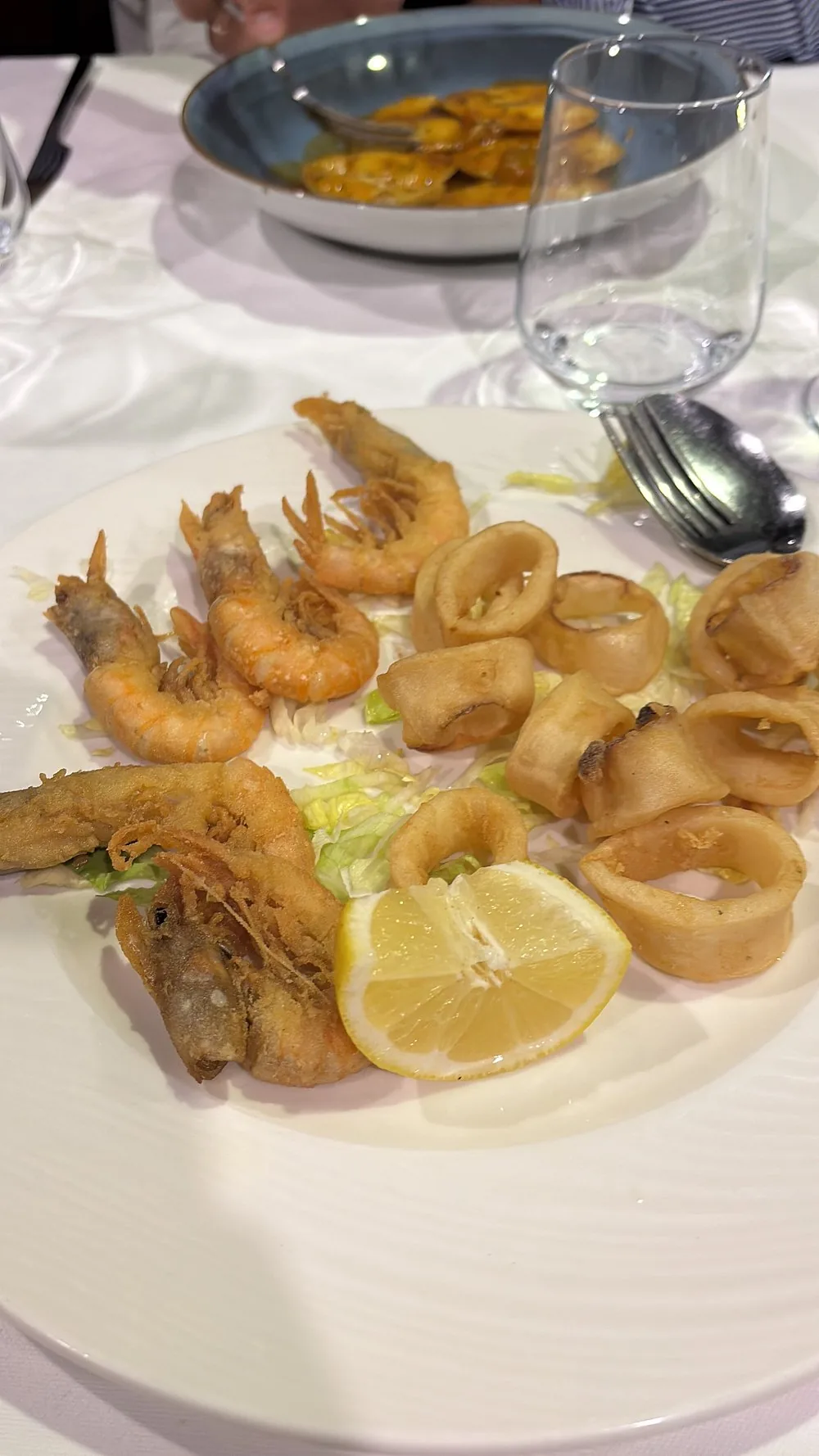 Fritto misto con limone · Kairos, Crotone