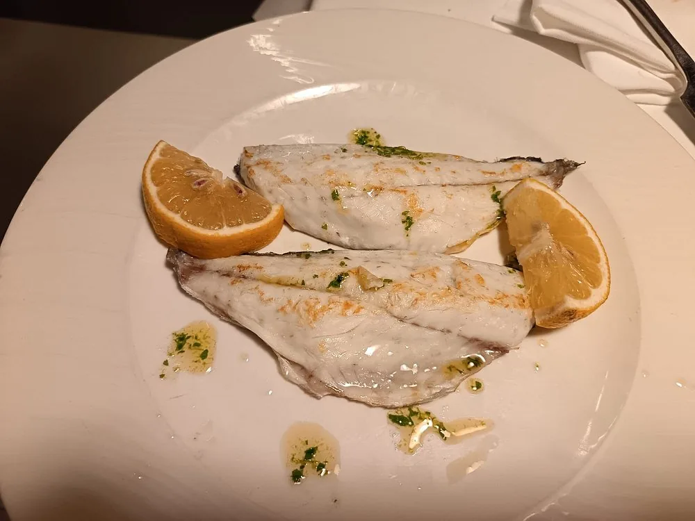 Filetti di pesce con limone · Kairos, Crotone